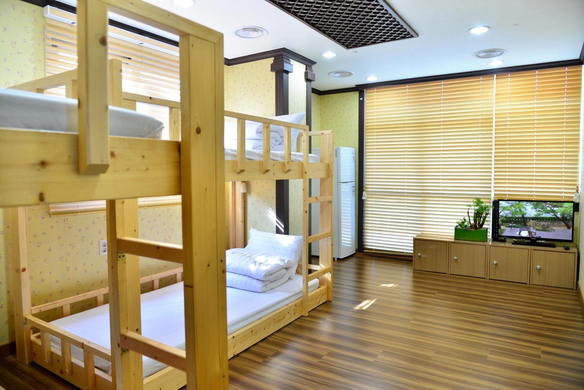 Seom Guesthouse Seogwipo Esterno foto
