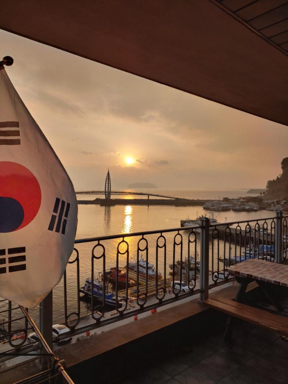 Seom Guesthouse Seogwipo Esterno foto
