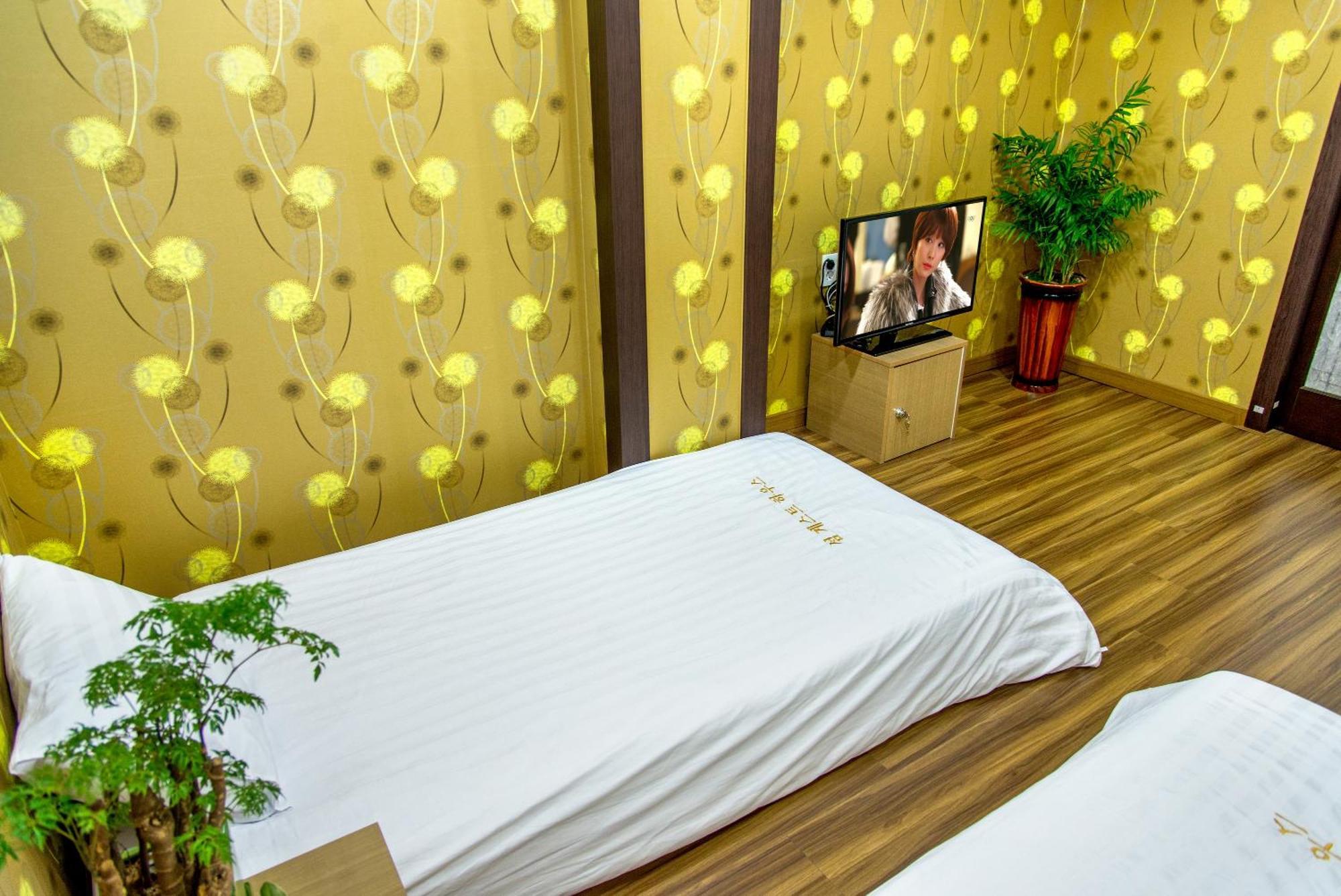 Seom Guesthouse Seogwipo Esterno foto